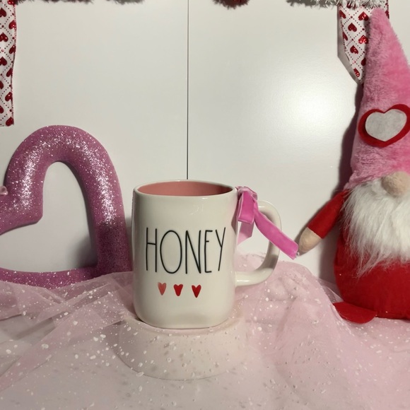 Rae Dunn “HONEY” mug - Picture 1 of 3